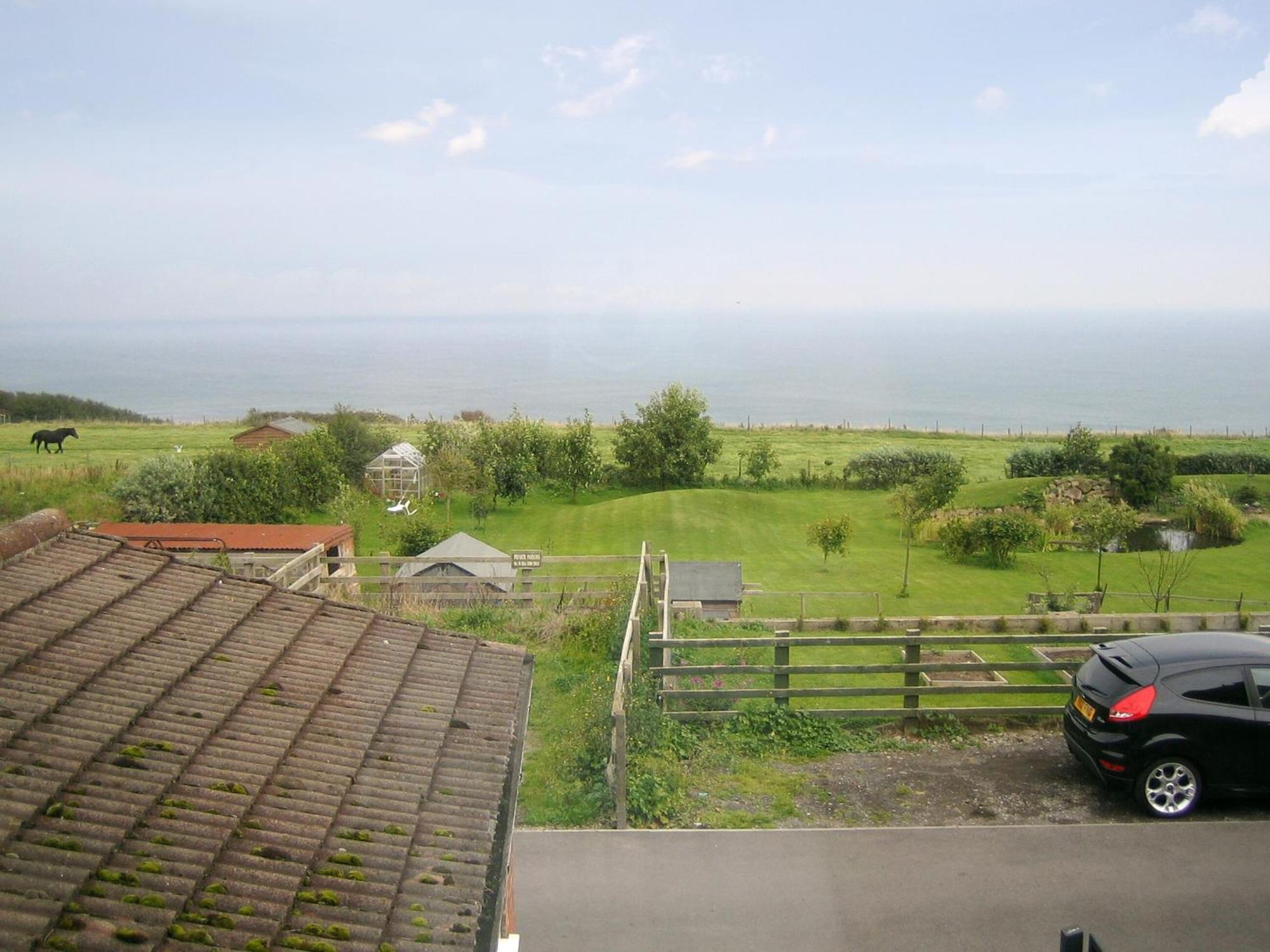 Villa Long Row Hinderwell Esterno foto